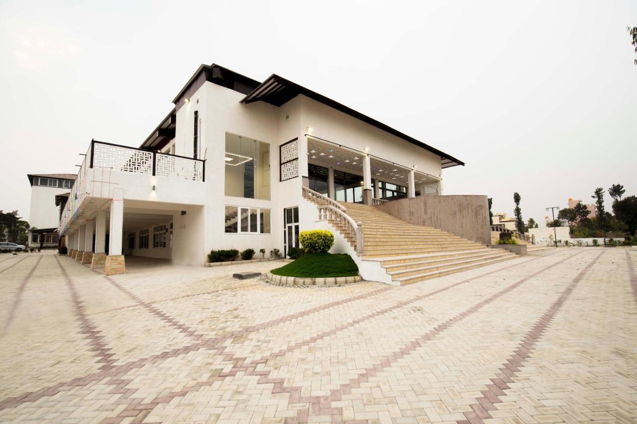 Vistar Pavithra Vivaha Convention Hall Jigani Exterior foto